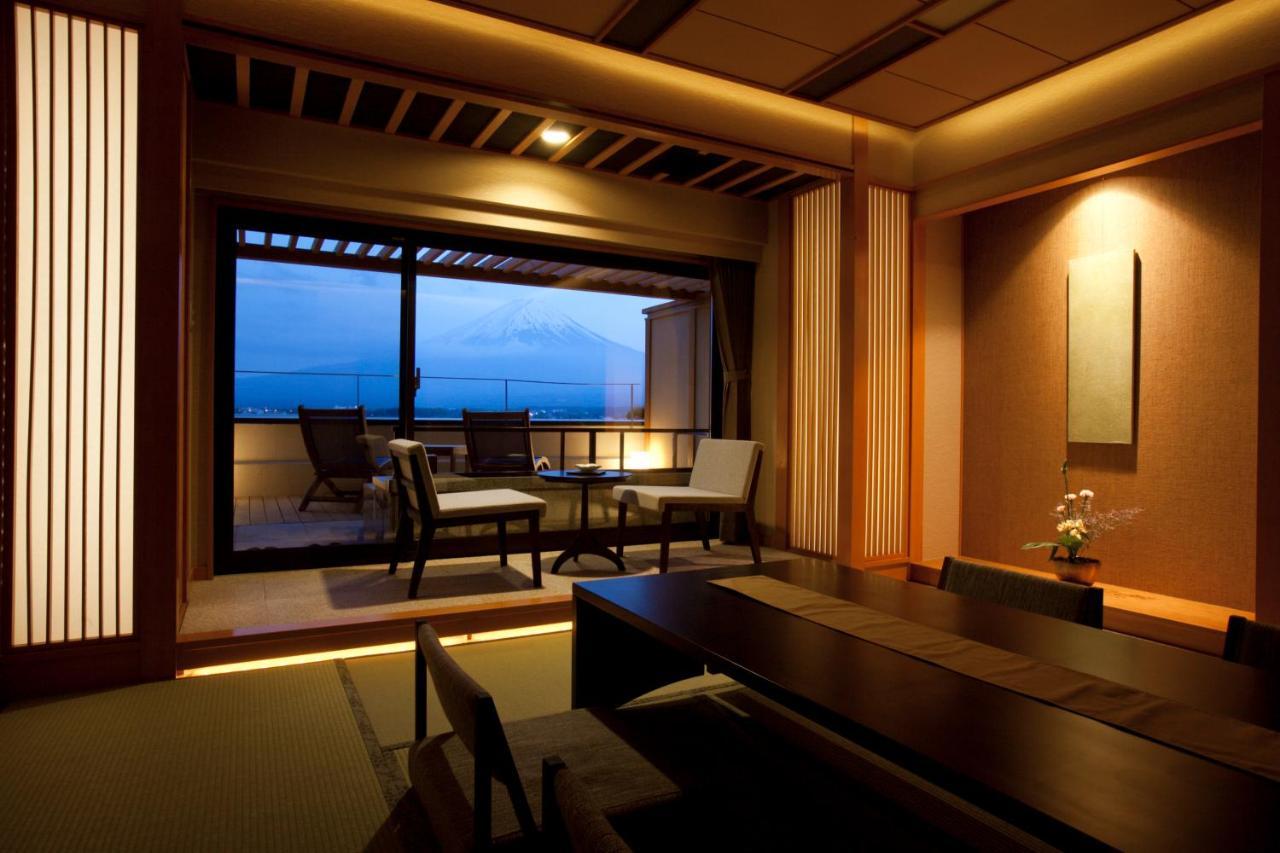 Shuhokaku Kogetsu Hotel Фуджикавагучико Екстериор снимка